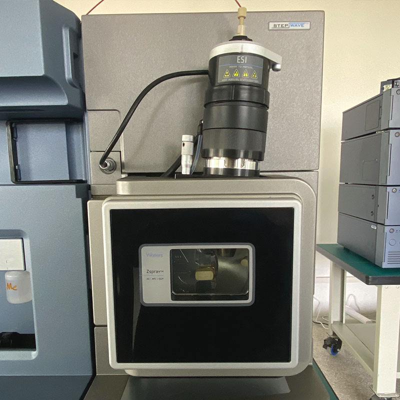 Waters Acquity UPLC & Xevo TQ-S 004.jpg